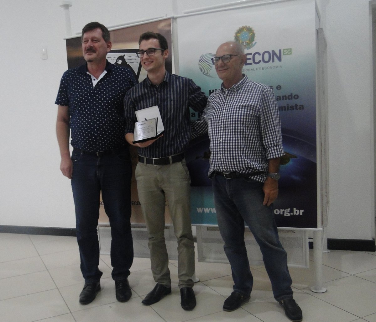 Corecon consagra os melhores trabalhos do Prêmio Catarinense de Economia - Corecon/SC