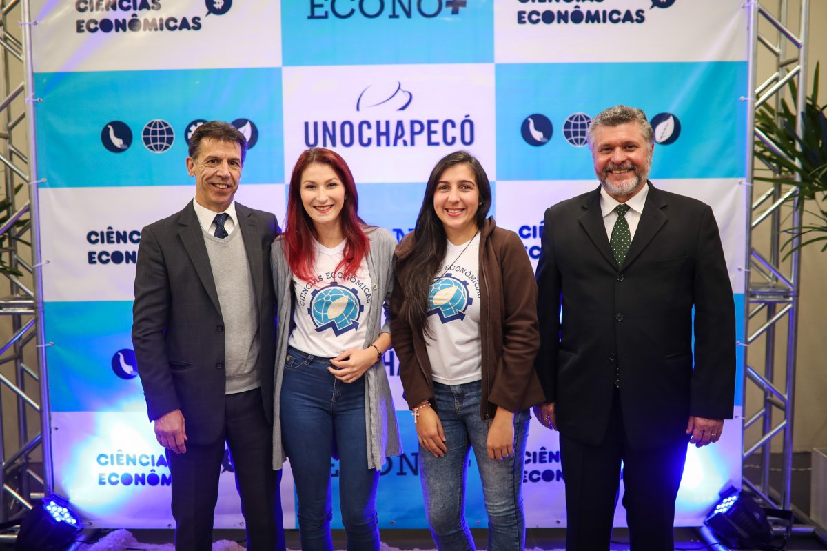 1º Econo+ reúne economistas e estudantes na Unochapecó - Corecon/SC
